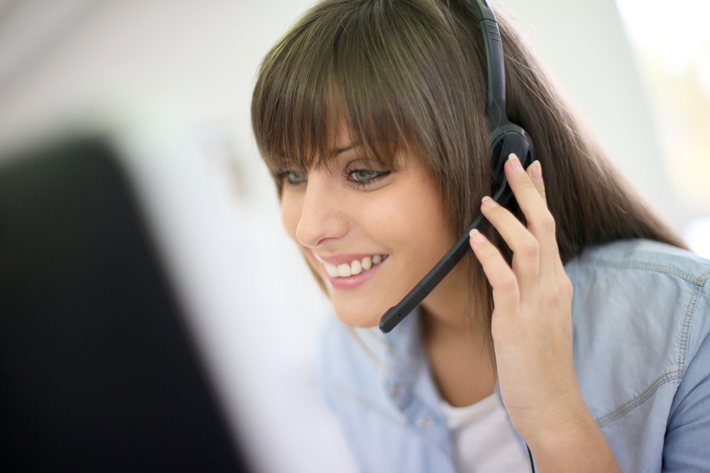 Virtual Receptionist Services: Key Benefits, Industry Uses, and Selection Guide