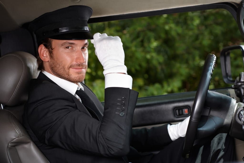 Privatchauffeur werden: Karriere, Anforderungen, Gehalt und Zukunftsperspektiven
