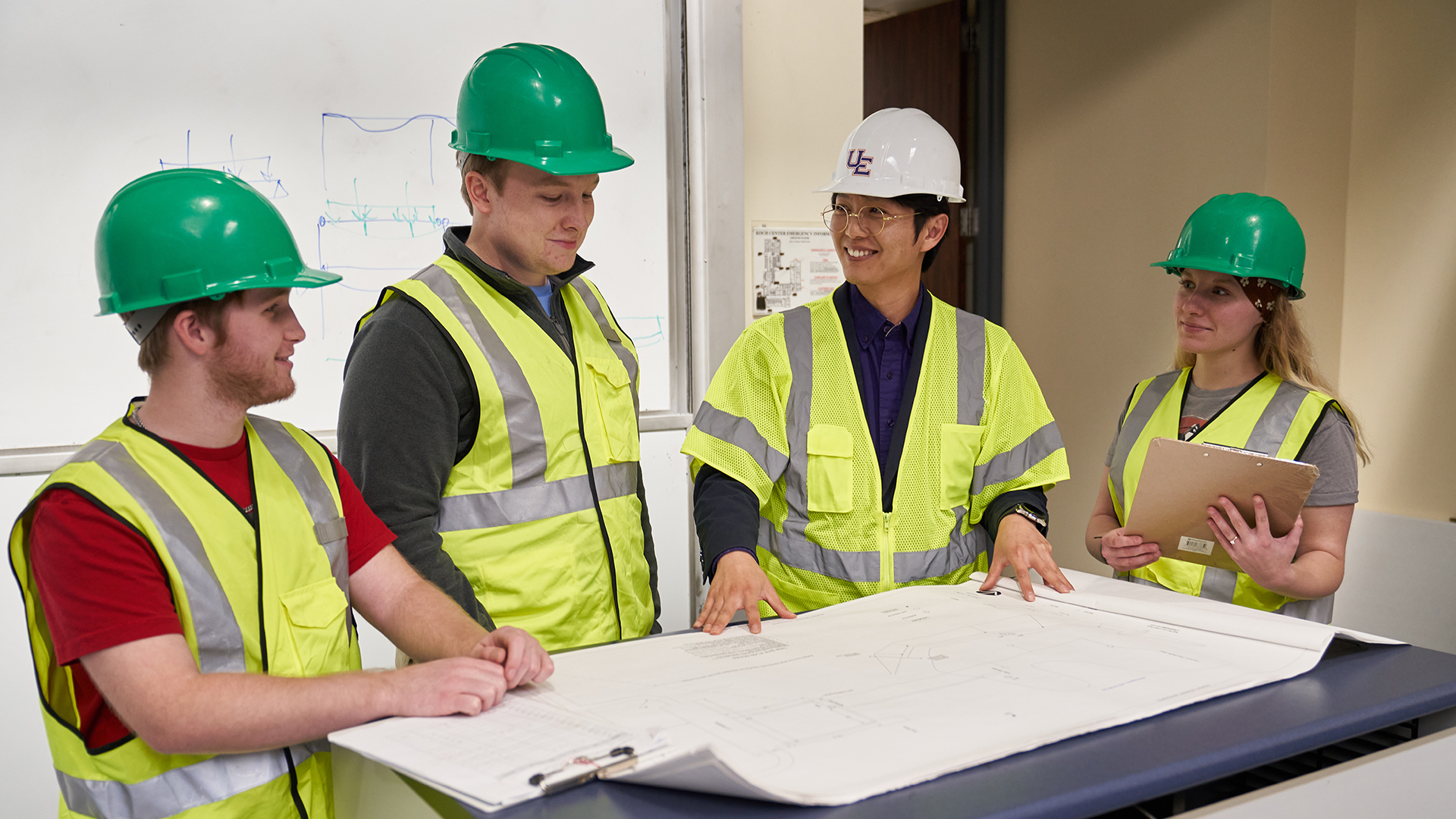 2025 UK Construction Management: Courses, Careers & Tech Guide