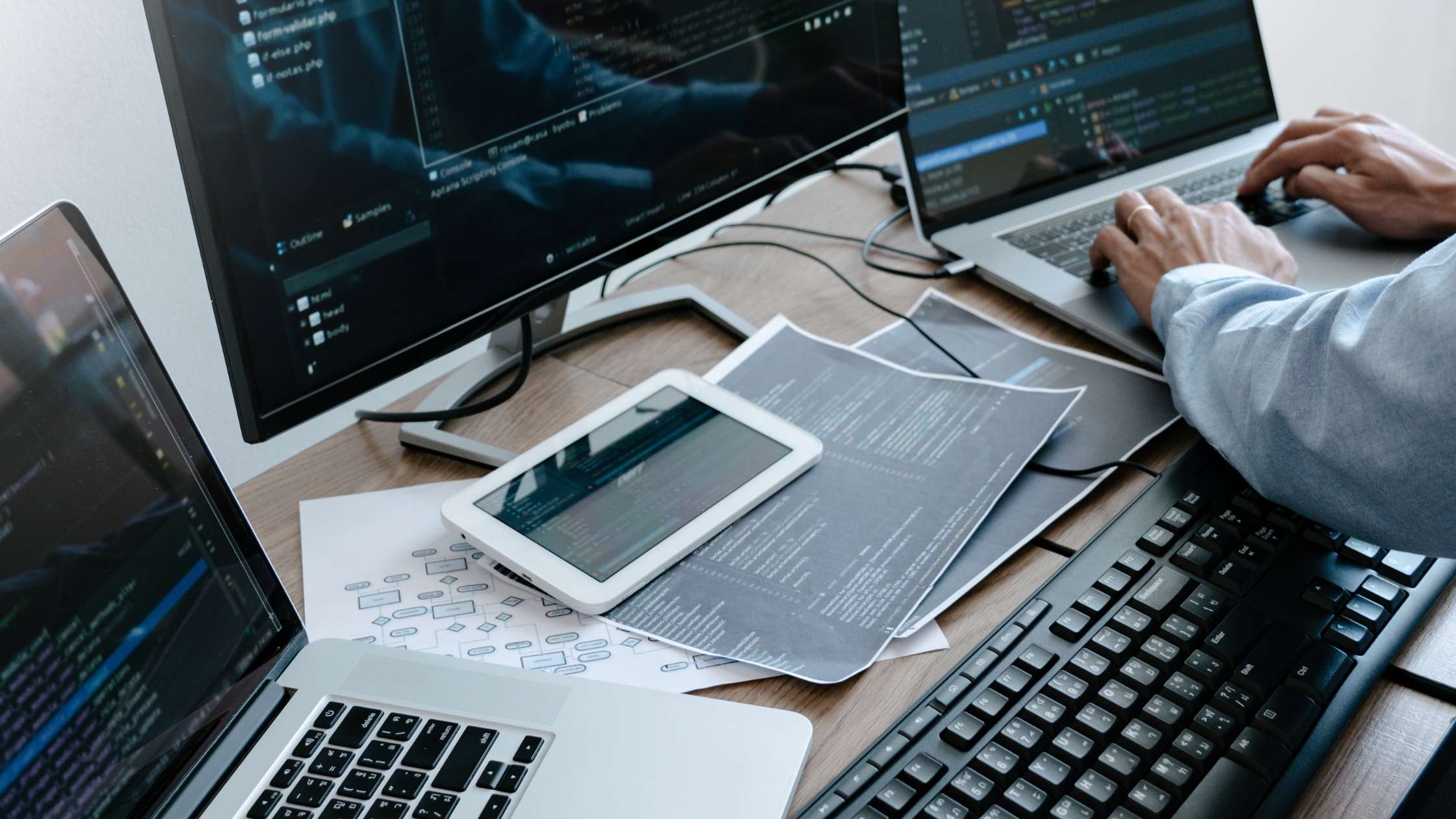 Computer Monitoring Software: Top Features, Workplace Applications & Best Solutions
