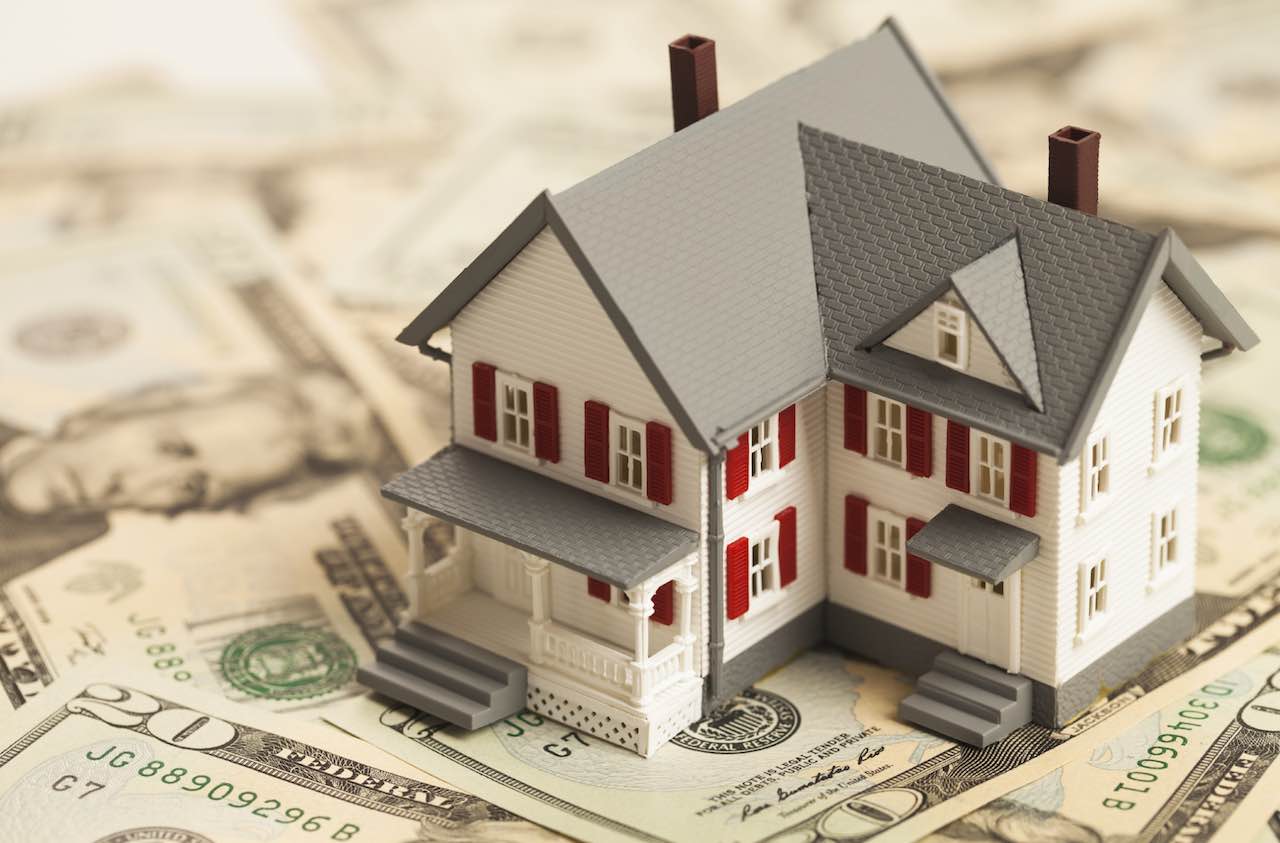 Navigating Mortgage Options: Fixed vs ARM, Loan Programs, and Affordability Tips