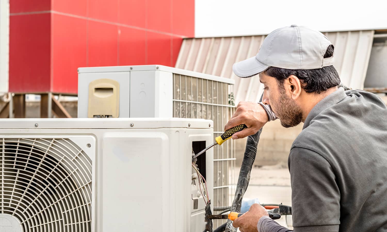 Top Air Conditioner Repair Contractors: Common Issues, Hiring Guide & Expert Tips