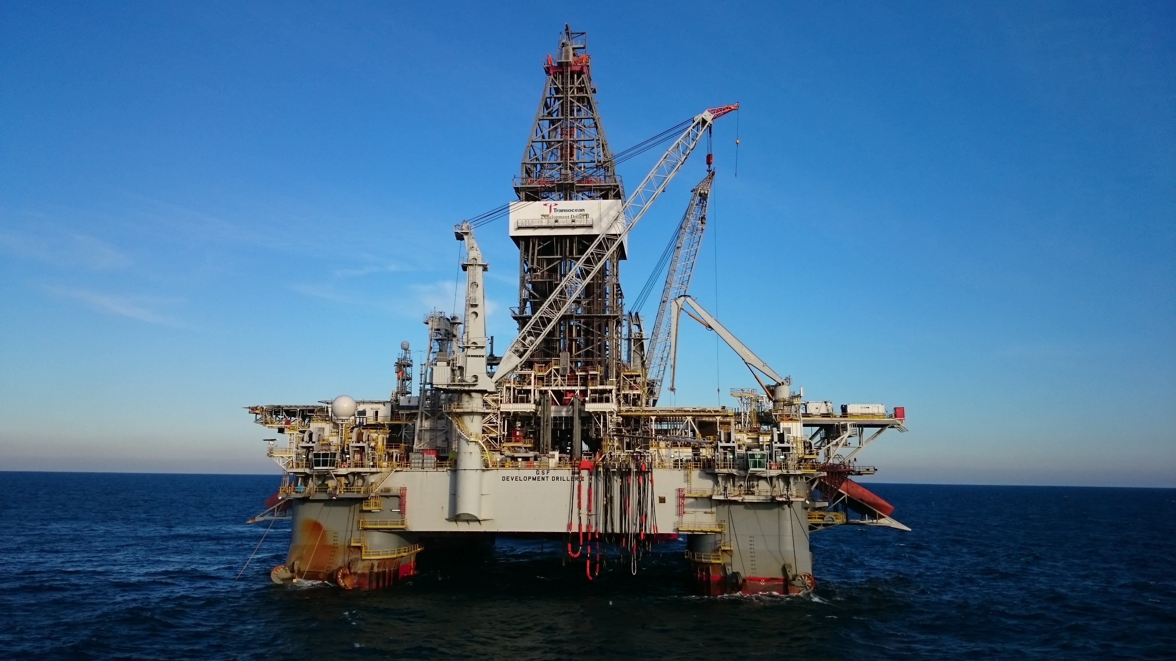 Claves del Reclutamiento Offshore: Mitos, Realidades y Cómo las Agencias Conectan Talento Petrolero
