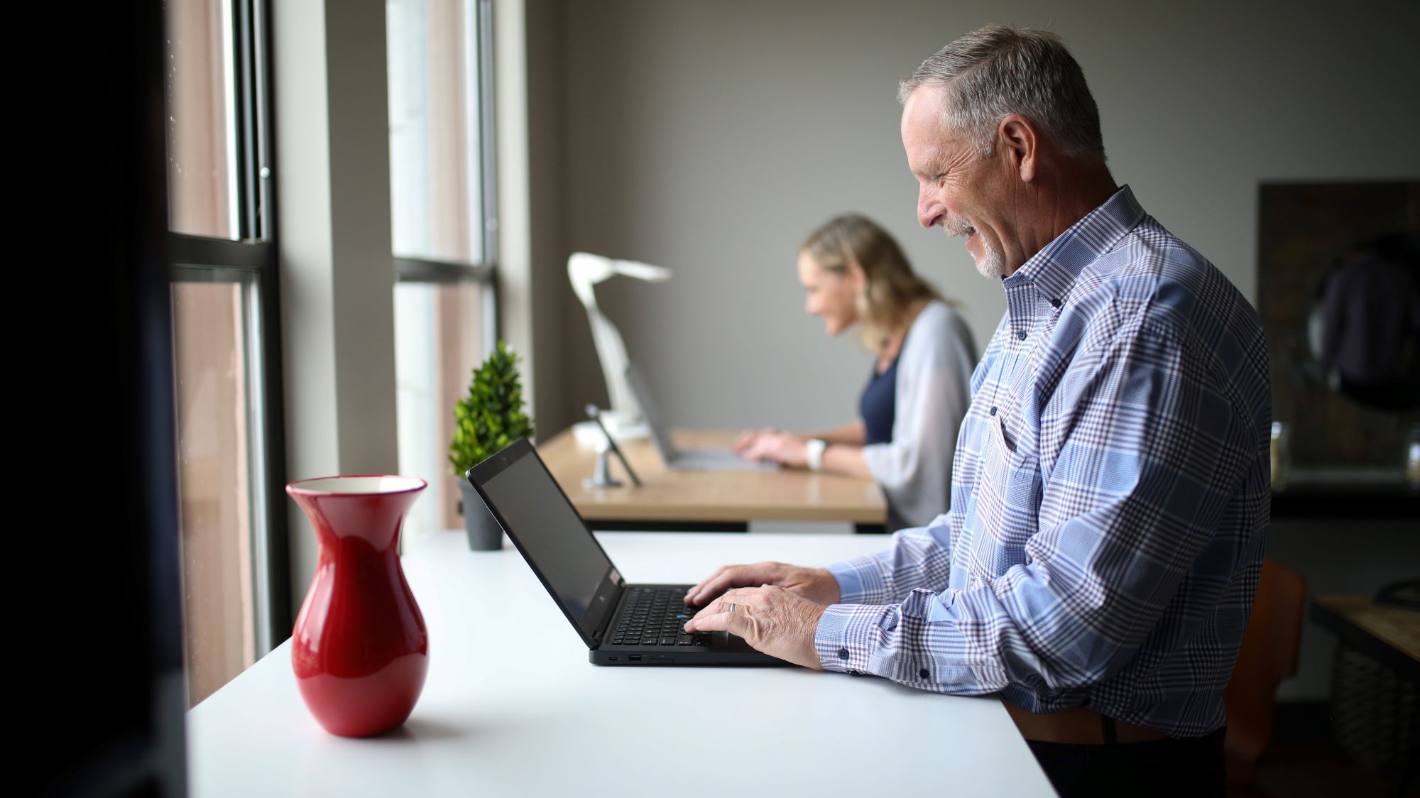 Senior Internet Plans Guide: Find Affordable, Reliable Connectivity in 2025