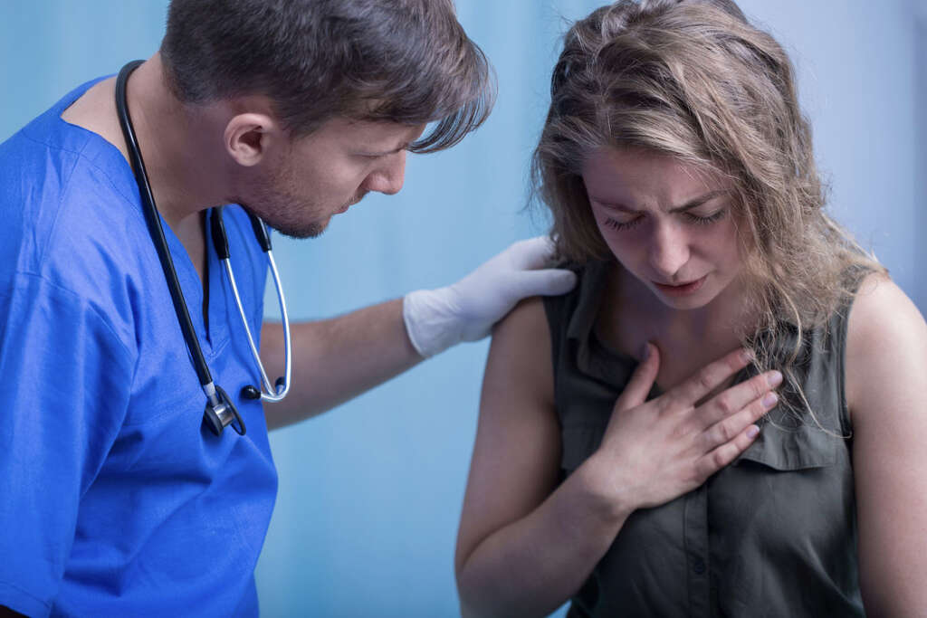 Lung Cancer Early Signs: Symptoms, Risk Factors, and Modern Treatment Breakthroughs