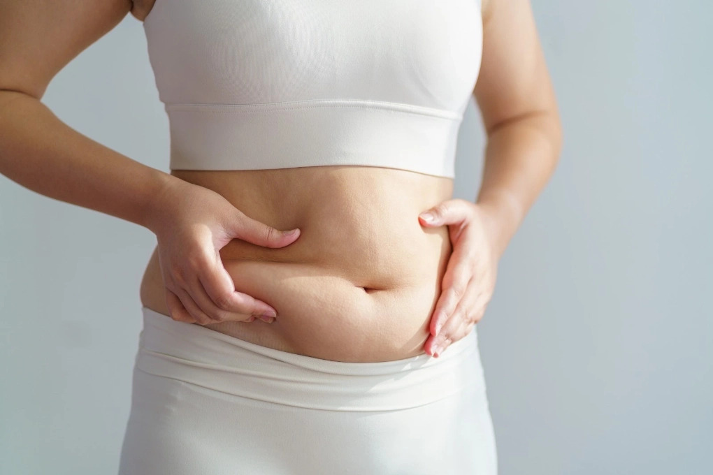 Belly Fat Removal: Compare CoolSculpting, Endoscopic Tummy Tuck & Liposuction 360