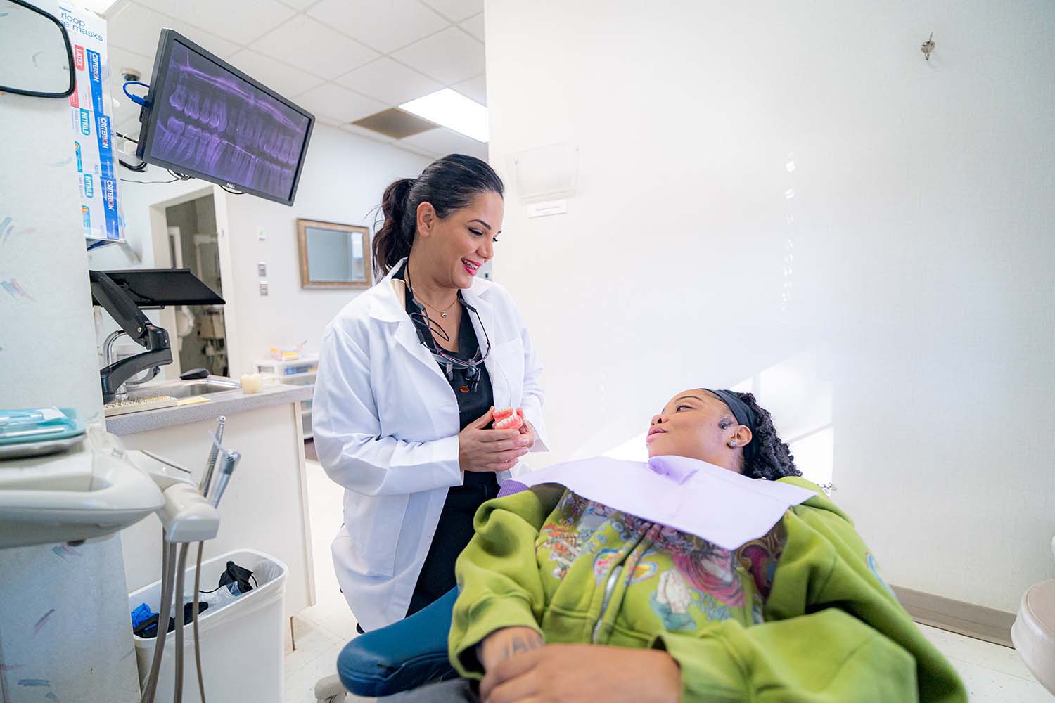 Modern Dental Implants: Digital Scanning, 3D Printing, and Affordable Full-Arch Solutions
