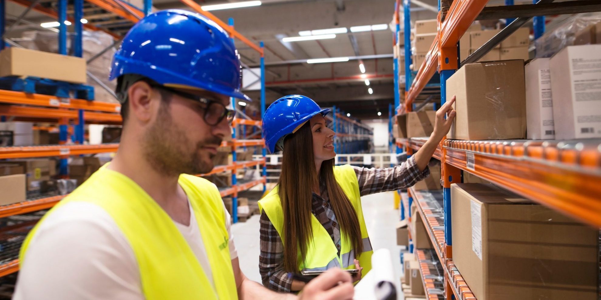 Local Warehouse Jobs: No Experience Required, $16–$25/hr, Weekly Pay & Career Growth