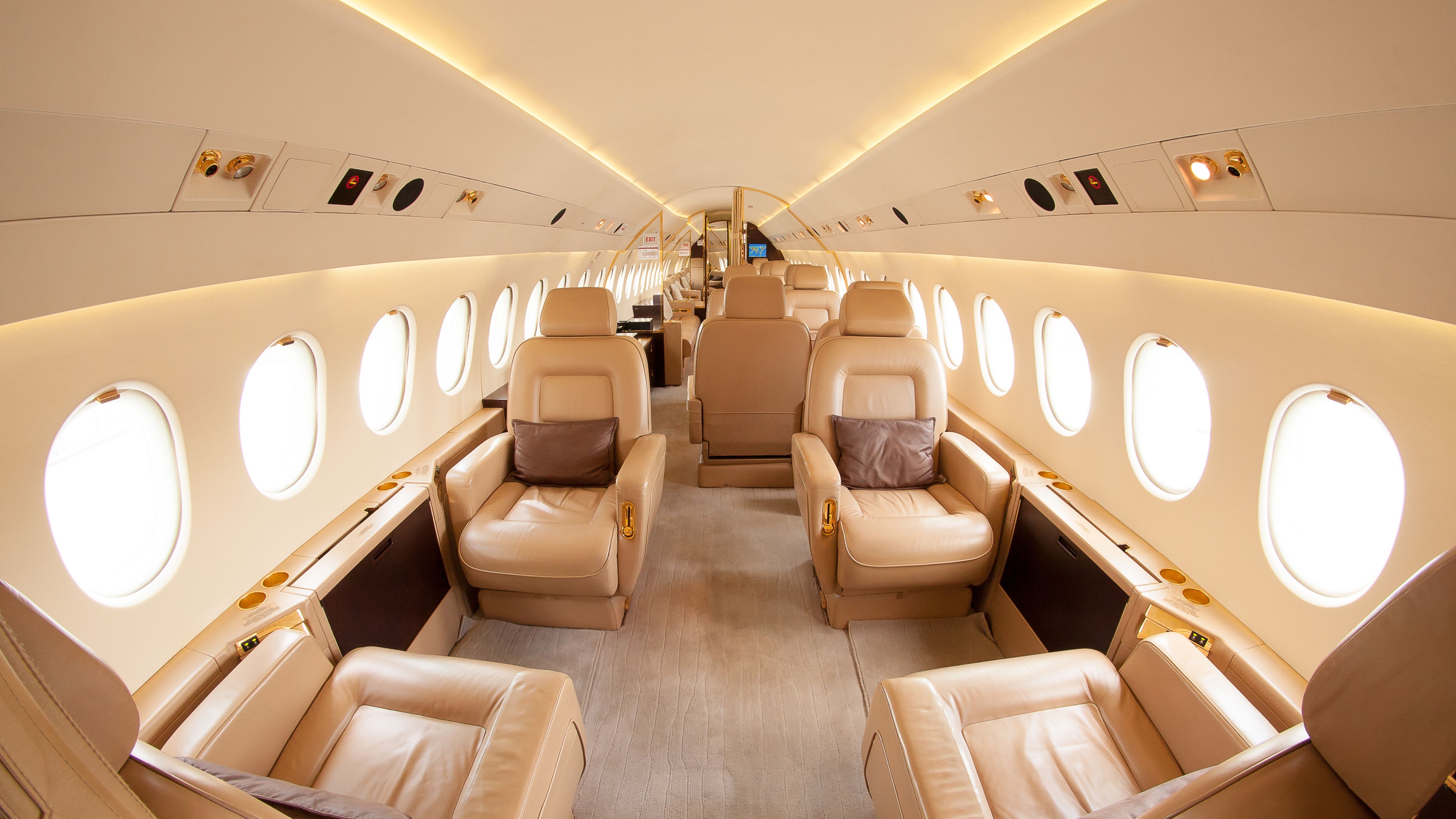 Private Jets Guide: Types, Costs, Benefits & Sustainability