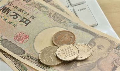 緊急時の資金調達ガイド：即日融資・ネットカードローン・ラインローンの比較と安全な利用法