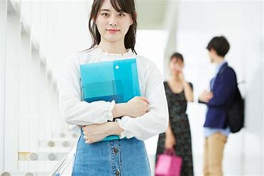 奨学金と教育ローンの違い｜返済不要の給付型から銀行ローンまで徹底比較