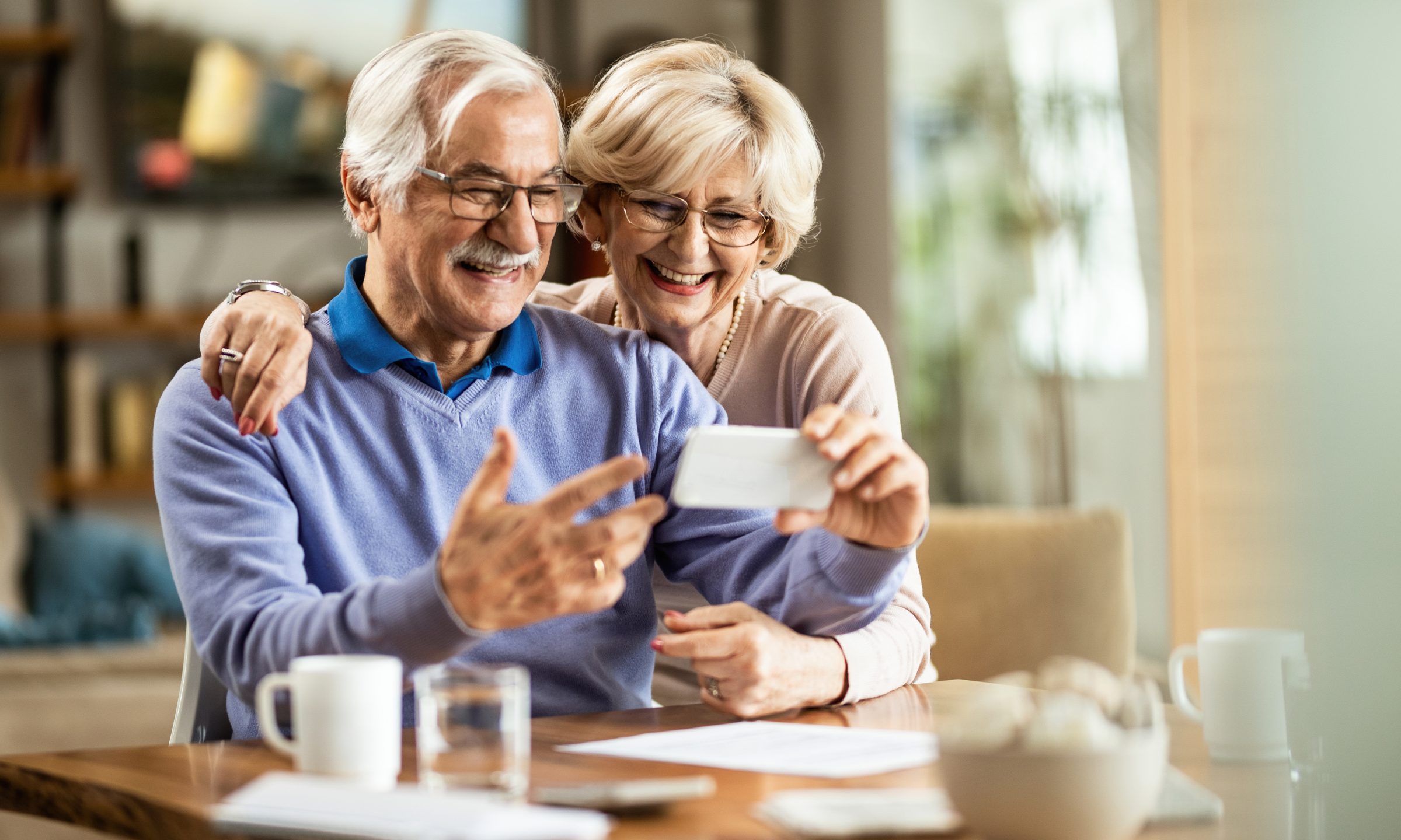 2025 Senior Cell Phone Plans: Affordable Options & Discounts
