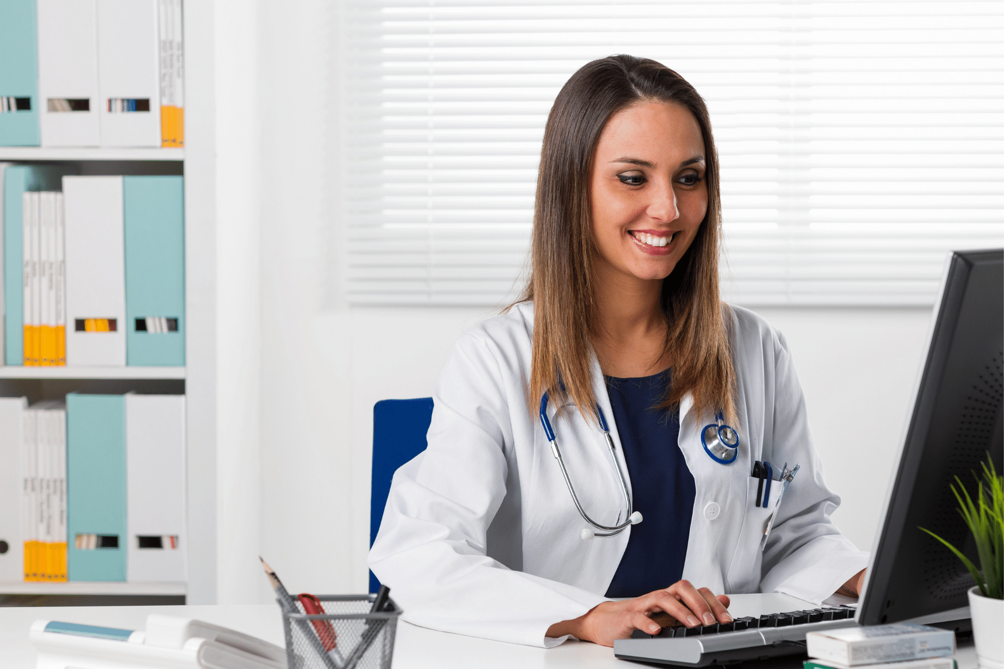 Formation secrétaire médical : types, compétences, débouchés et conseils pour réussir